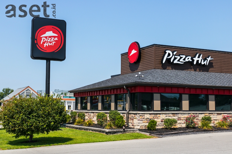 Tempat-Nyaman-dan-Pelayanan-Baik  strategi pemasaran pizza hut