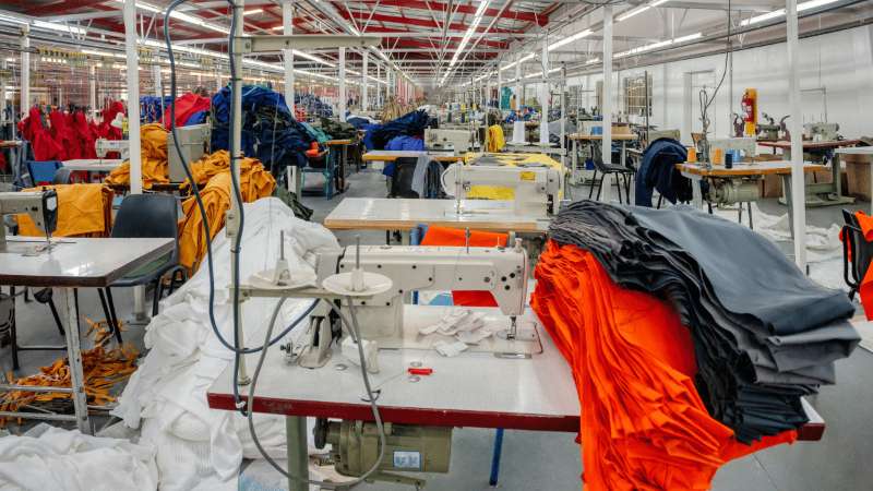 Tekstil sebutkan hasil dari perekonomian di Indonesia yang diekspor